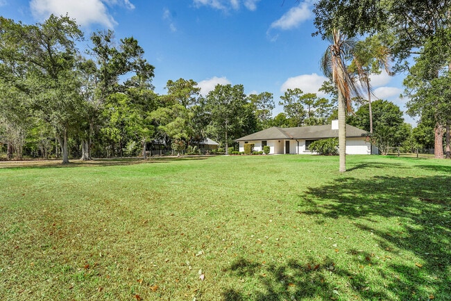 Building Photo - 17717 Bridle Ln