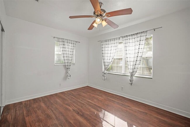 Building Photo - 1511 35th Ave N