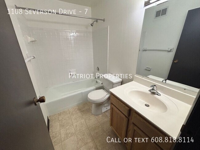 Building Photo - 1108 Severson Dr
