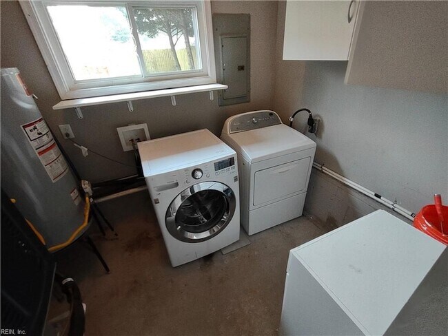 Building Photo - 344 Lavender Ln