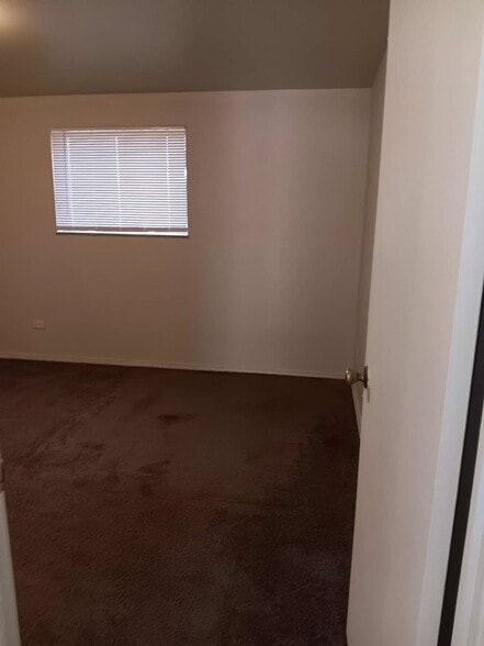 Building Photo - 2384 Williams Creek Rd