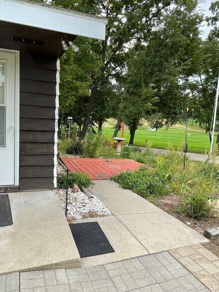 Side/deck area - W7698 Koshkonong Lake Rd