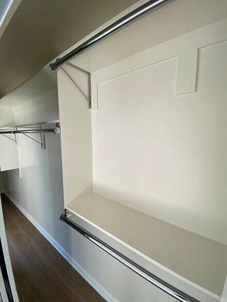 Building Photo - 1725 Butler Ave