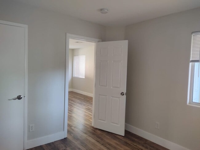 Building Photo - A Very nice and Clean Single Story Home in Summerlin