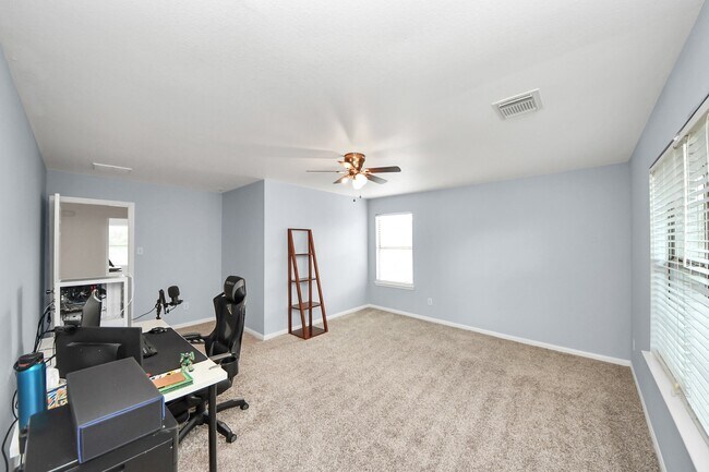 Building Photo - 7619 Park Sage Ln