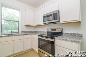 Building Photo - 827 Florida St