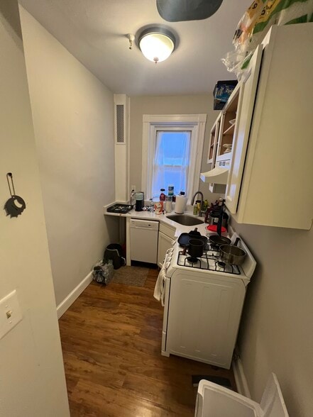 Building Photo - 1193 Commonwealth Ave