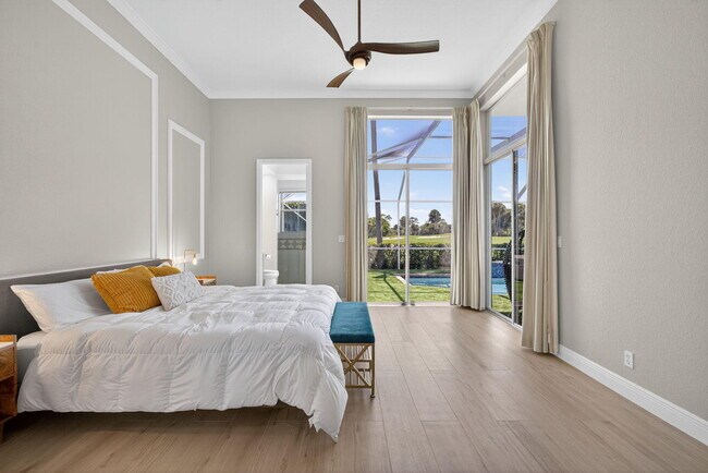 Building Photo - 6778 Oakmont Way