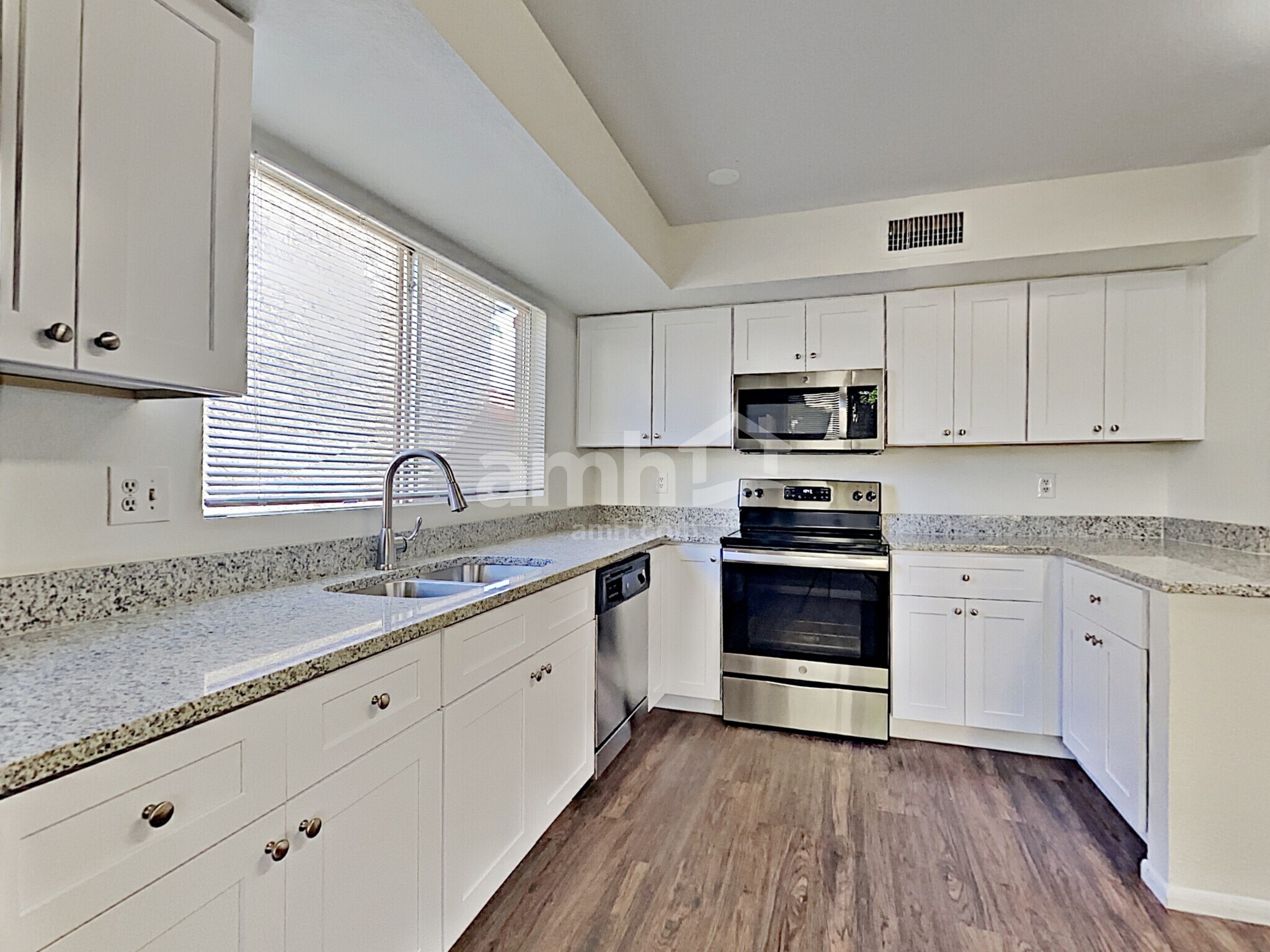 Building Photo - 4508 E Monte Way