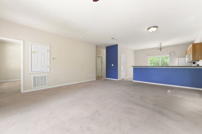 Building Photo - 3 Bedroom Renovated in Bay St. Luis