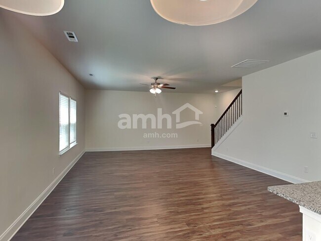 Building Photo - 5964 Hagar Vly Dr