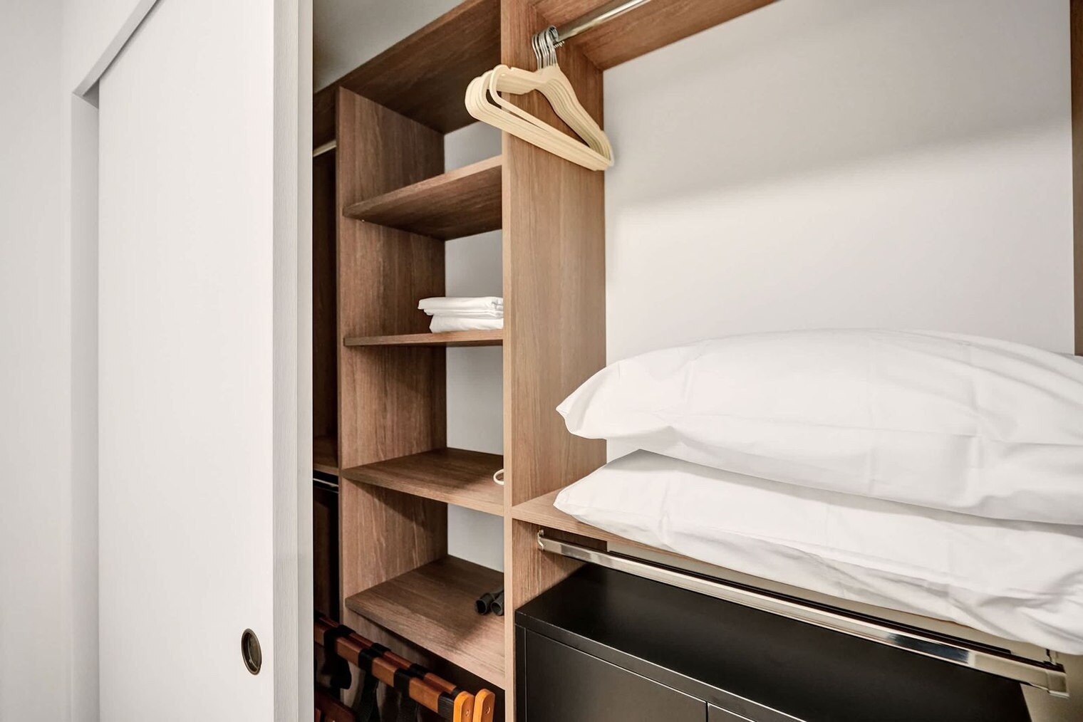 Building Photo - 580 72nd St