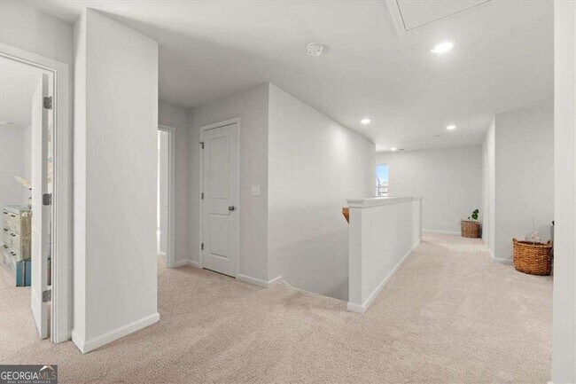 Building Photo - 29 Dew Drop Ln