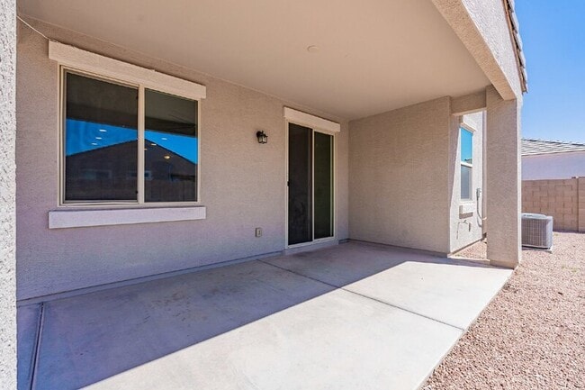 Building Photo - 41391 W Williams Way
