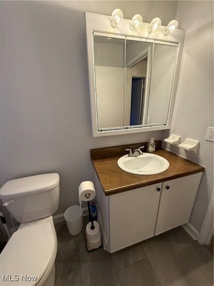 Building Photo - 193 Surrey Ln