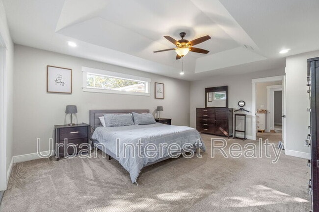 Building Photo - 708 Marcia Cir