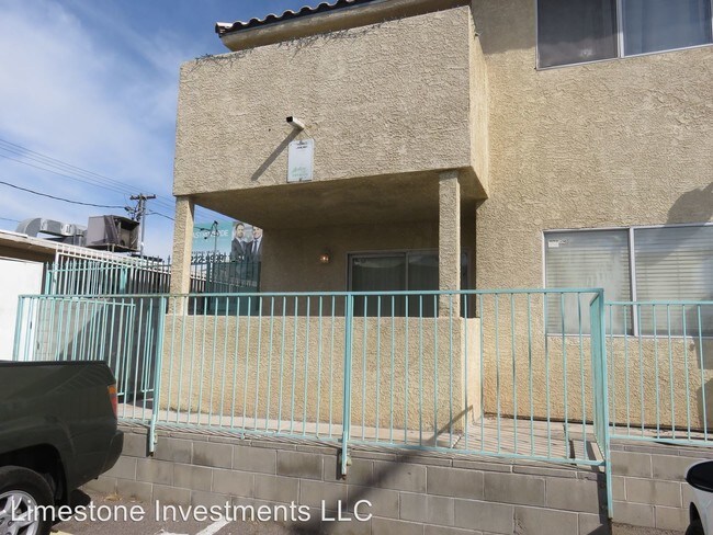 Primary Photo - 1804 Lewis Ave