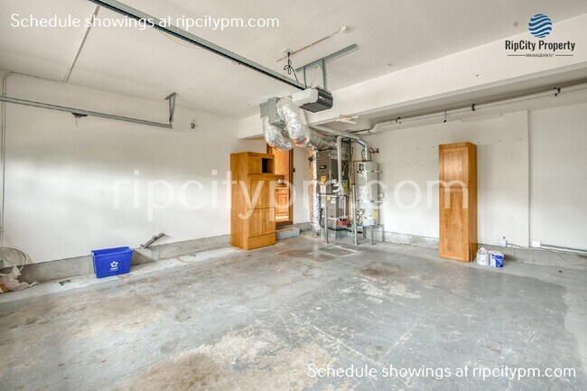 Building Photo - Beautiful 4 Bed/2.5 Bath Home in Tualatin!