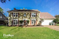 Building Photo - 8158 Creekside Cir S