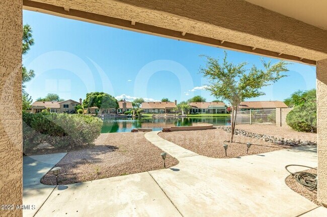 Building Photo - 1450 South Villas Court