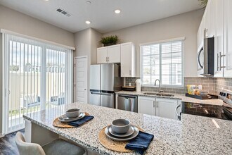 Building Photo - Avilla Suncoast