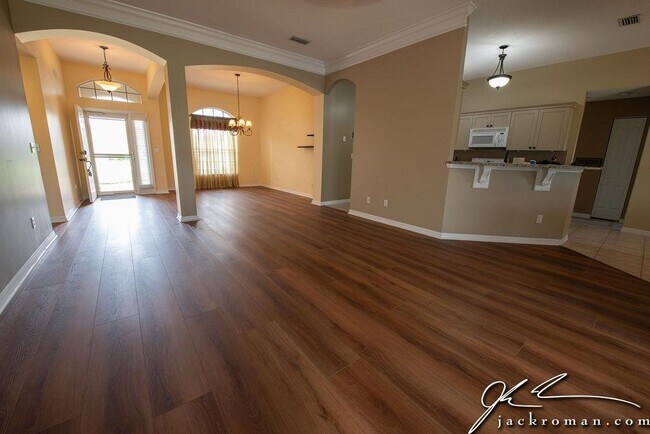 Building Photo - 900 Windward Way