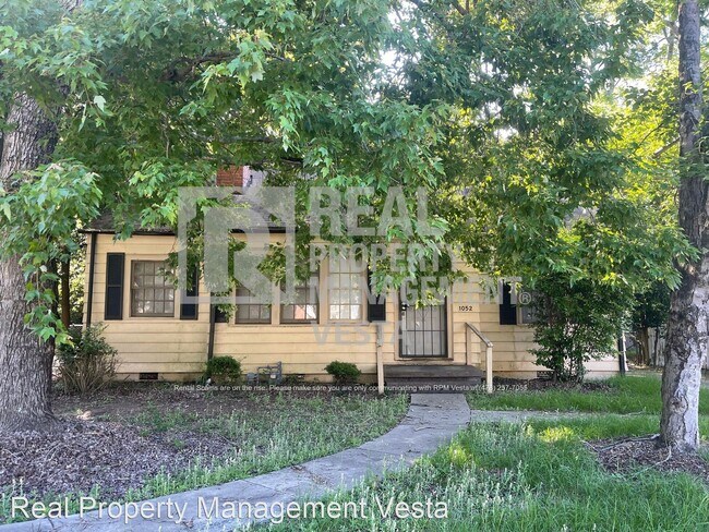 Building Photo - 2 br, 1 bath House - 1052 Mimosa Dr