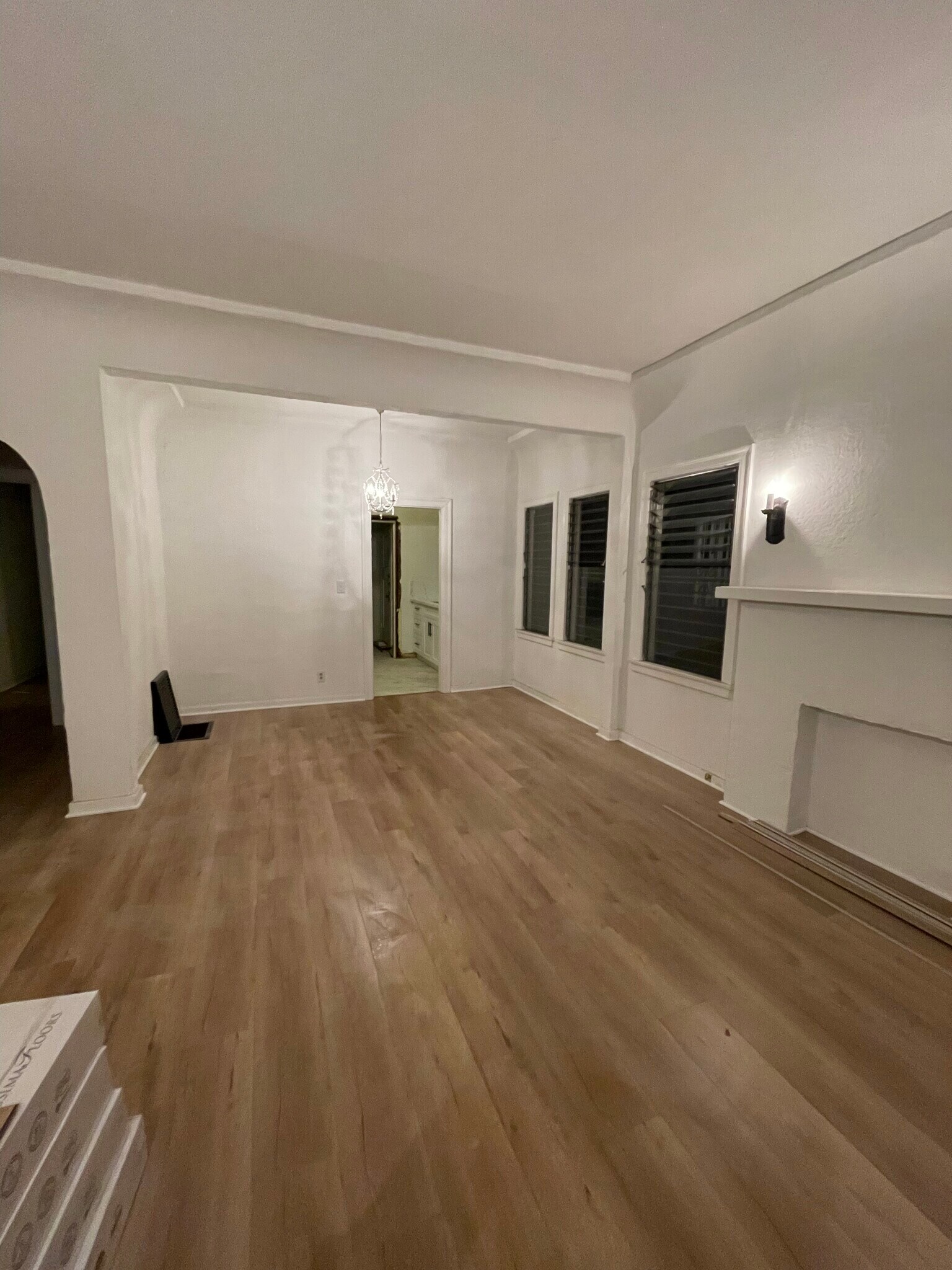 Building Photo - 417 N Gardner St