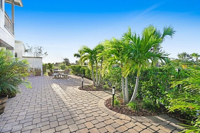 Building Photo - 7103 Vista Hermosa Dr