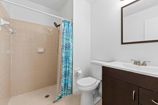 Building Photo - 1431 SE Berwick Ct