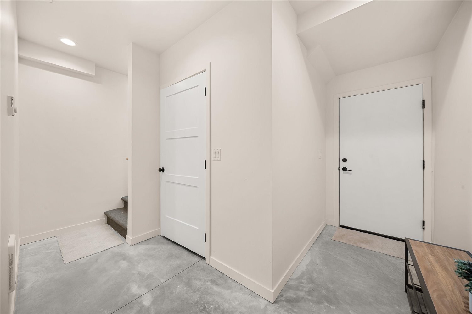 Building Photo - 3201 E 30th Ave