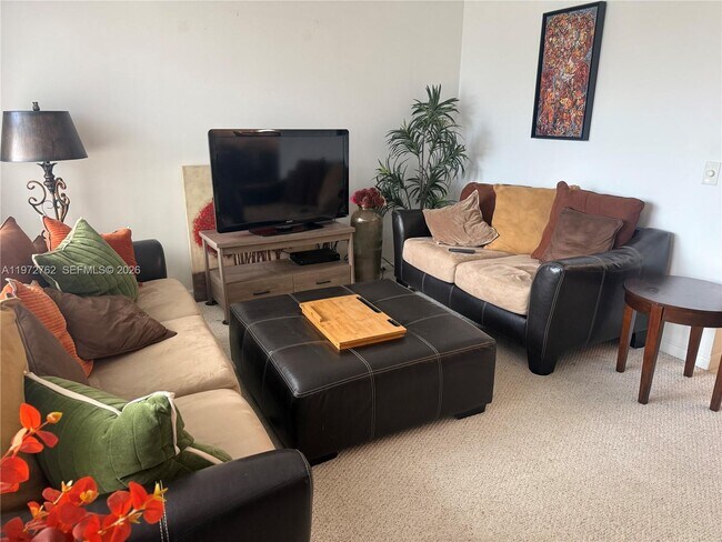 Building Photo - 13255 SW 9th Ct