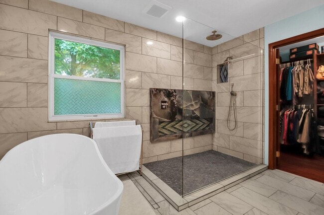 Building Photo - 5260 Leydorf Ln