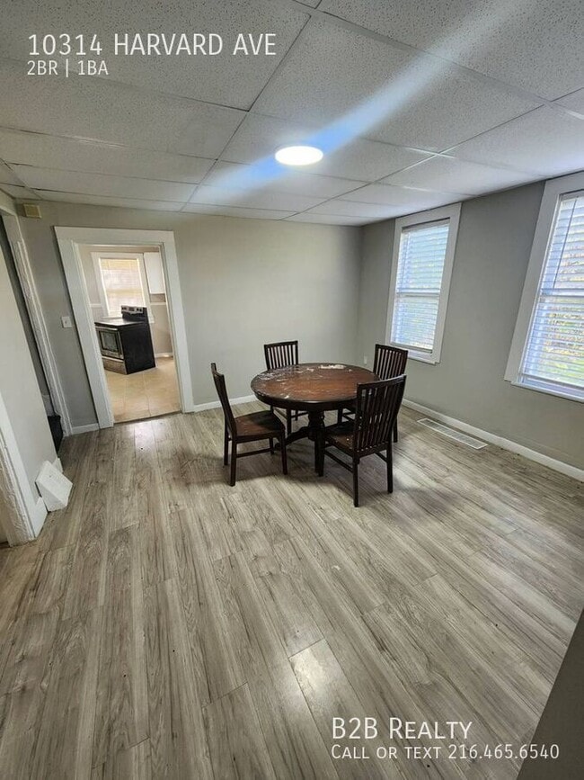 Building Photo - 10314 Harvard Ave