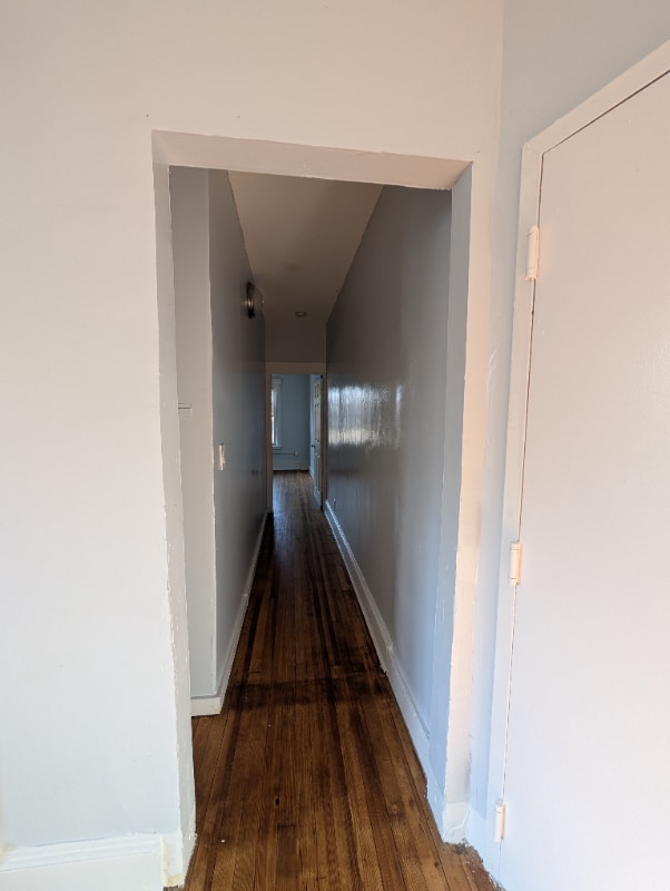 Building Photo - 152 Brook St