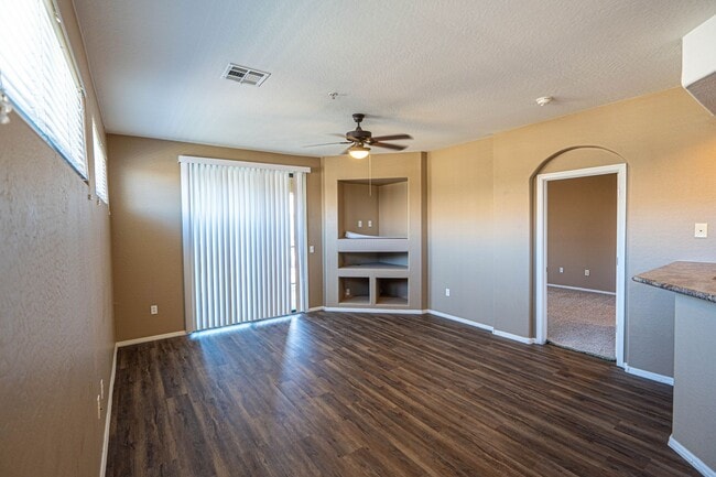 Building Photo - 3-Bed, 2-Bath Condo with Stunning Lake Views!