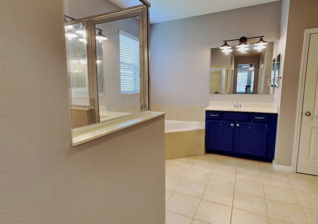 Building Photo - 2131 Lacosta Pl
