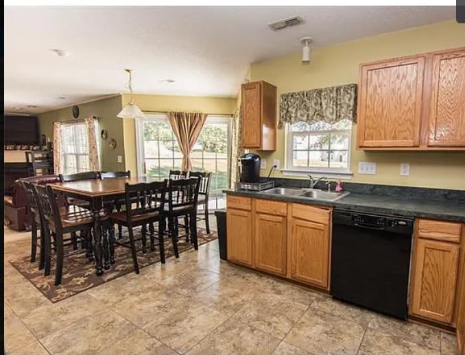 Building Photo - 3610 Parr Rd