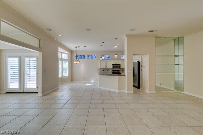 Building Photo - 10041 Woodhouse Dr