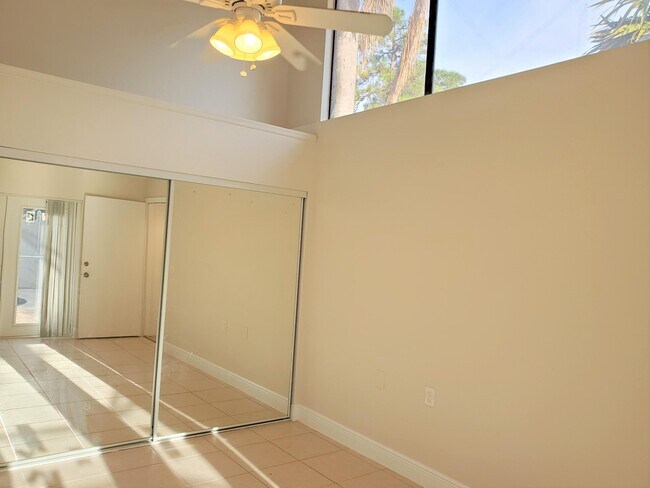 Building Photo - 1313 Periwinkle Pl