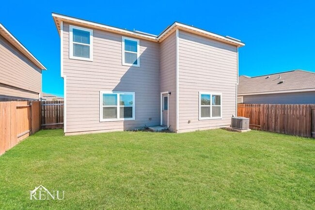 Building Photo - 11010 Yonder Flts