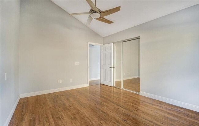 Building Photo - 24121 El Tiradore Cir