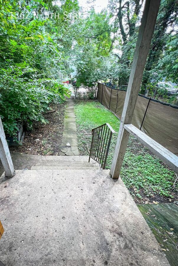 Building Photo - 1362 N 5th St