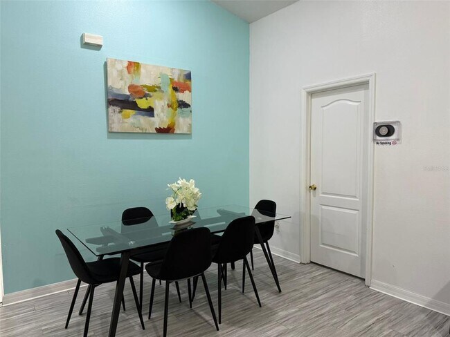 Building Photo - 959 Sandy Ridge Dr