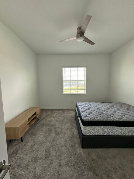 Building Photo - 4137 Redbridge Loop