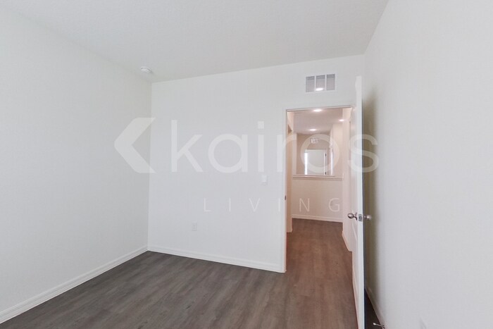 Building Photo - 32122 Katelin Cir