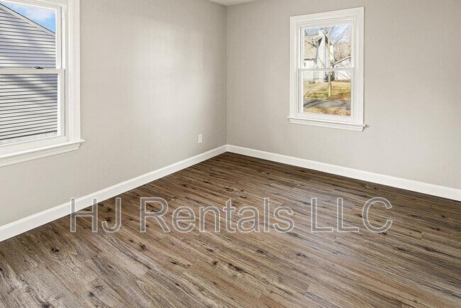 Building Photo - 1175 St Matthew Dr