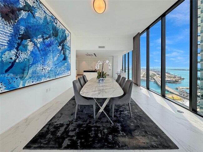 Building Photo - 1000 Biscayne Blvd