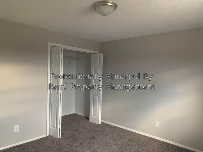 Building Photo - 117 Sylvia Dr