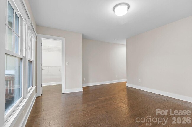 Building Photo - 129 Grandin Rd